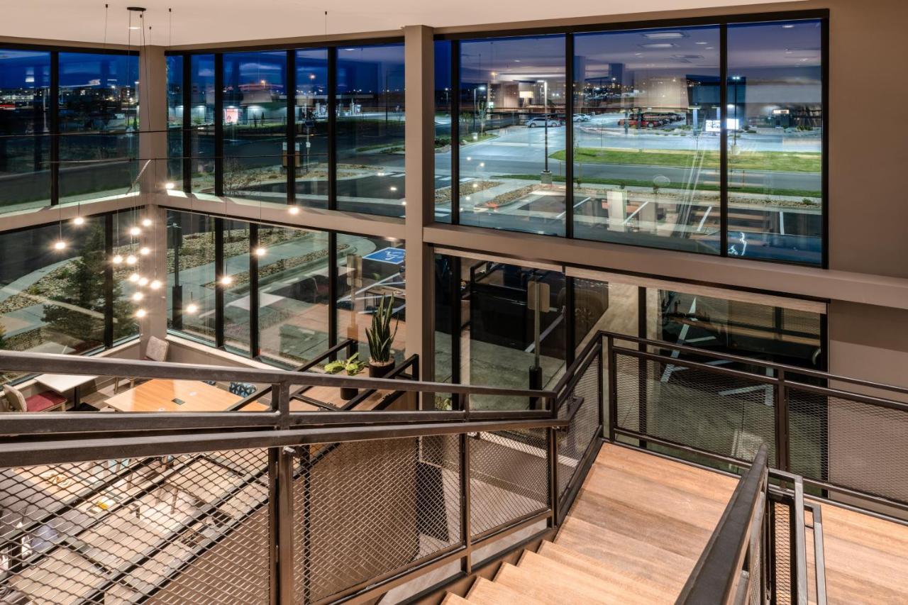 Atwell Suites - Denver Airport Tower Road By Ihg Екстер'єр фото
